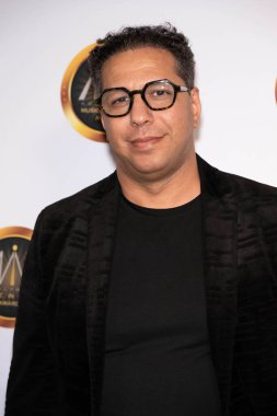 Müzisyen Yusuf Guezoum, 20 Kasım 2024 'te AVALON Hollywood ve Bardot, Los Angeles' ta düzenlenen Hollywood Medya Ödülleri 'ne katıldı.