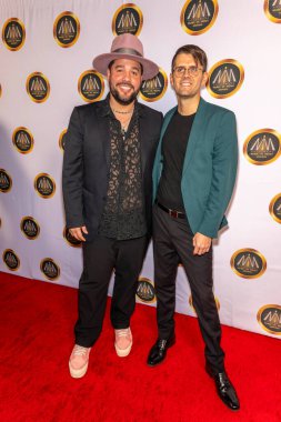 Müzisyenler San Miguel Perez ve Chad Cannon, 20 Kasım 2024 'te AVALON Hollywood ve Bardot, Los Angeles' ta düzenlenen Hollywood Medya Ödülleri 'ne katıldılar.