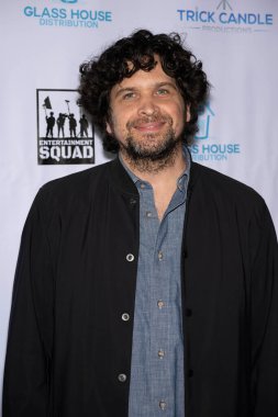 Film yapımcısı Shaked Berenson, Trick Candle Productions 'a katıldı Los Angeles Premiere' Dark Night of the Soul 'ı Harmony Gold Theater, Los Angeles, CA, 2 Aralık 2024