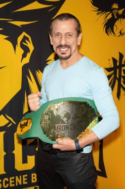 The Cats Crawl Theater, Los Angeles, CA, 29 Aralık 2024 'te Iron Crew 2024 Dünya İlk Aksiyon Sahnesi Yarışmasına katıldı.