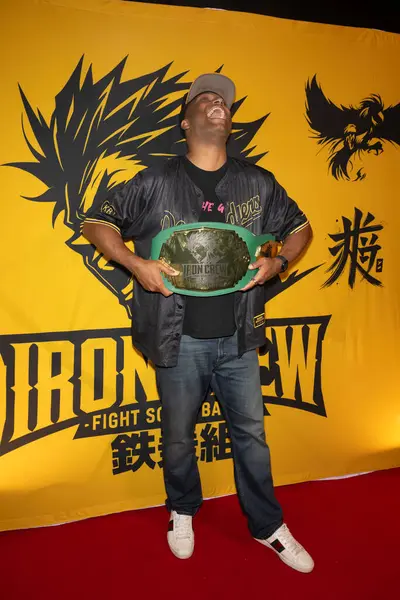 The Cats Crawl Theater, Los Angeles, CA, 29 Aralık 2024 'te Iron Crew 2024 Dünya İlk Aksiyon Sahnesi Yarışmasına katıldı.