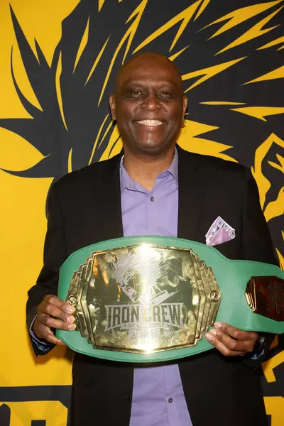 The Cats Crawl Theater, Los Angeles, CA, 29 Aralık 2024 'te Iron Crew 2024 Dünya İlk Aksiyon Sahnesi Yarışmasına katıldı.