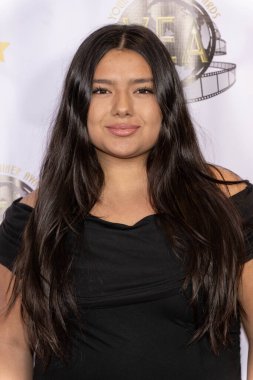 Aktris Jayden Gomez, 18 Ocak 2025 'te El Portal Tiyatrosu' nda düzenlenen 9. Yıllık Genç Eğlence Ödüllerine katıldı.