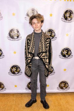 Aktör / Dansçı Sam Duncan, 18 Ocak 2025 El Portal Tiyatrosu 'nda 9. Yıllık Genç Eğlence Ödülleri' ne katıldı.