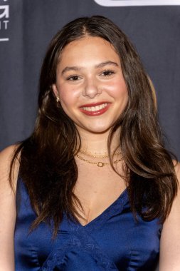 Aktris Zoe Kleid, 19 Ocak 2025 'te Lucid Motors, Los Angeles' taki California İtfaiye Teşkilatı için düzenlenen Grammy Öncesi Başlangıç ve Bağış Gecesine katıldı.