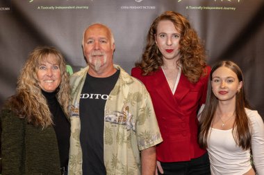 Stefanie Grant, David Grant, Preston Grant, Kiana Grant, Los Angeles Güzel Sanatlar Tiyatrosu 'ndaki' Solo Trip 'filminin Los Angeles prömiyerine katıldılar.