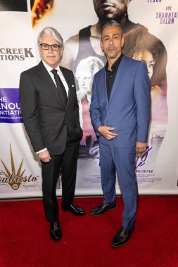 Aktör James Baird, Aktör Shawn J Jones Laemmle Town Center 5, Los Angeles, CA, 1 Mayıs 2025 'te World Priemiere of Film' Finding Nicole 'e katıldı.