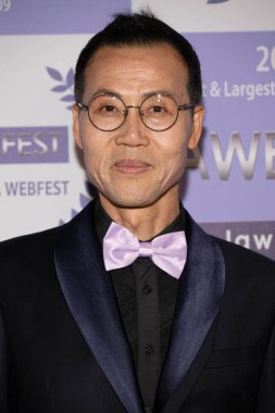 Film yapımcısı / yapımcısı Young Man Kang, Los Angeles Galeri Tiyatrosu 'nda 16. Los Angeles Web Serisi Festivali Ödül Töreni' ne (LA Webfest) katıldı.