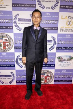 Film yapımcısı / yapımcısı Young Man Kang, Los Angeles Galeri Tiyatrosu 'nda 16. Los Angeles Web Serisi Festivali Ödül Töreni' ne (LA Webfest) katıldı.