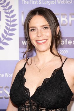 Yapımcı / Yönetmen Simone Kisiel, Los Angeles Galeri Tiyatrosu 'nda 16. Los Angeles Web Serisi Festivali Ödül Töreni' ne (LA Webfest) katıldı.