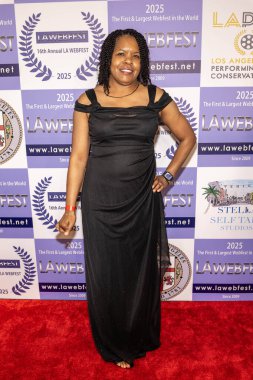 Yazar / Yönetmen Stephanie Elie, Los Angeles Galeri Tiyatrosu 'nda 16. Los Angeles Web Serisi Festivali Ödül Töreni' ne (LA Webfest) katılıyor.
