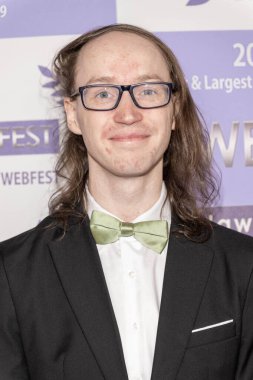 Yönetmen Andrew Fudge, Los Angeles Galeri Tiyatrosu 'nda 16. Los Angeles Web Serisi Festivali Ödül Töreni' ne (LA Webfest) katıldı.