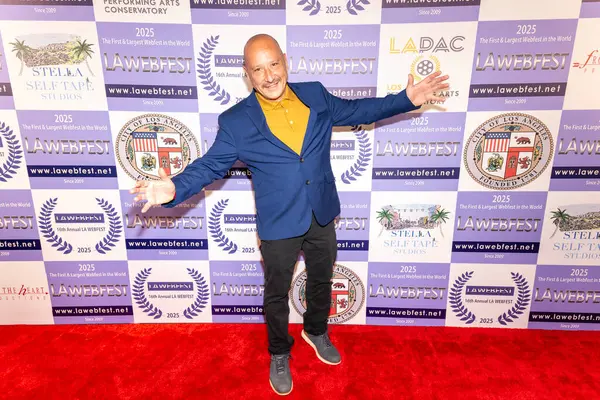 Aktör Fabrice Uzan, Los Angeles Galeri Tiyatrosu 'nda 16. Los Angeles Web Serisi Festivali Ödül Töreni' ne (LA Webfest) katıldı.