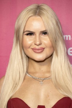 Aktris Ashlee Keating, 17 Mayıs 2025 'te Zouk LA, Los Angeles' ta düzenlenen 