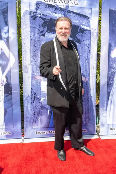 Müzisyen Deepak Ramapriyan, Sue Wong Arthaus Malibu 'daki özel konutta 18 Mayıs 2025' te özel kutlamalara katıldı.