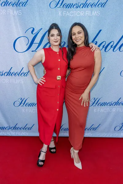 Yönetmen Niki Koss, Aktris Maya Stojan 29 Mayıs 2025 'te Los Angeles' ta Laemmle Royal, Los Angeles, CA 'da 