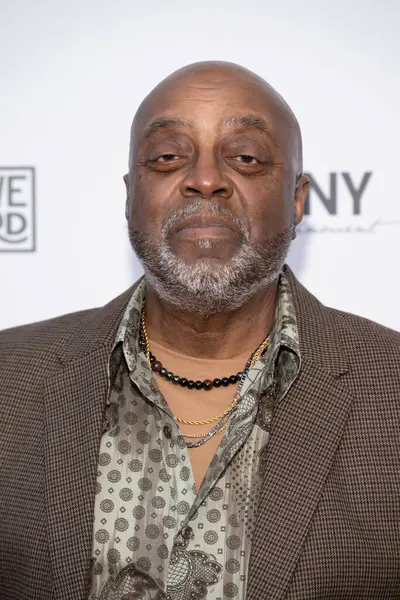 Aktör Dale E. Turner, 5 Haziran 2025 'te Los Angeles Özel Konutu' nda LANY Entertainment Summer Mixer 'a katıldı.