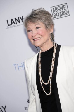 Aktris Dee Wallace, 5 Haziran 2025 'te Los Angeles, CA' da düzenlenen LANY Entertainment Yaz Mixer 'ına katıldı.