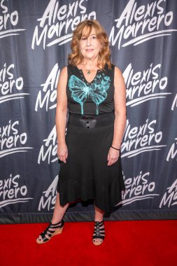 Medyum Linda Spellman 24 Haziran 2025 'te Club Bahia, Los Angeles' ta Alexis Marrero Artists Label Showcase 'e katıldı.