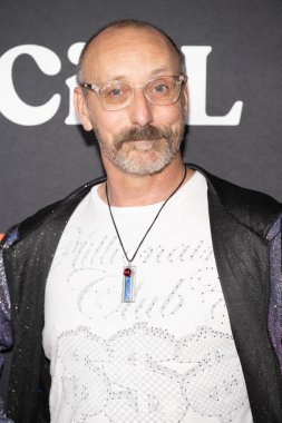 Aktör / yazar / yönetmen Raymond-Kym Suttle, Landon Brittain 'in Samuel Goldwyn Tiyatrosu' nda oynadığı 