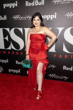 Moda TV sunucusu Anna Belle Azade, SkyBar Mondrian Hotel Los Angeles 'ta ESPYs Party' ye katılıyor.