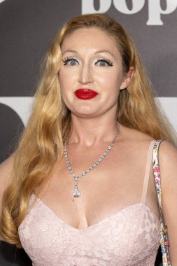 Caz şarkıcısı Minna Valentine 16 Temmuz 2025 'te SkyBar Mondrian Hotel Los Angeles' ta ESPYs Party 'ye katıldı.