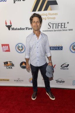 Aktör Byron Thames, 20 Temmuz 2025 'te Santa Monica Bay Kadınlar Kulübü' nde düzenlenen Palisades Güçlü Yardım Konseri 'ne katıldı.