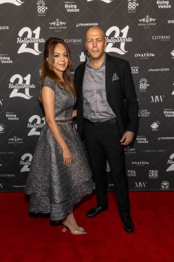 Yönetmen Şirin Sohani, yönetmen Hüseyin Molayemi, 17 Ağustos 2025 'te TCL Çin Tiyatrosu' nda 21. Hollyshorts Film Festivali Oscar ödüllerine katıldı.