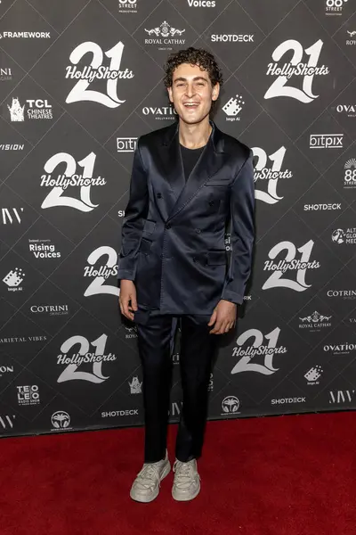 Aktör / Yazar David Mazouz, TCL Çin Tiyatrosu 'nda 21. Hollyshorts Film Festivali Oscar' a layık görüldü.