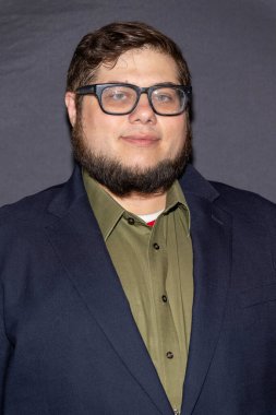 Yapımcı Alexander Garcia, Harold Pinter 'ın' BETRAYAL 'oyununun Los Angeles prömiyerine katılıyor. Strasberg Film Enstitüsü, Los Angeles, CA, 21 Ağustos 2025