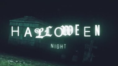 Cadılar Bayramı 'nın animasyonu gece yarısı mezarlık ve fenerin üzerinde. Korku, korku ve cadılar bayramı konsepti dijital olarak oluşturulmuş video.