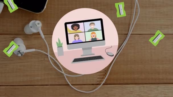 Animación Afiladores Cayendo Sobre Smartphone Sobre Superficie Madera Concepto Internet — Vídeo de stock