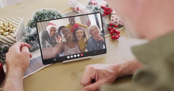 Καυκάσιος Χριστουγεννιάτικες Διακοσμήσεις Που Έχει Βιντεοκλήση Χαρούμενους Φίλους Χριστούγεννα Γιορτή — Αρχείο Βίντεο