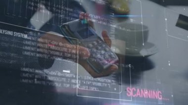 Kahve dükkanında temassız ödeme yapan müşterinin el üstünde veri işleme animasyonu. Küresel iletişim ağı, dijital arayüz ve dijital olarak oluşturulan iş konsepti.