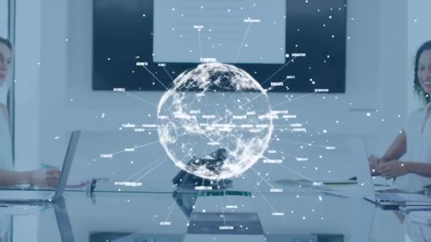 Animation Globale Netværk Forretningsbetingelser Forskellige Forretningsmænd Ryster Hænder Mødet Globalt – Stock-video