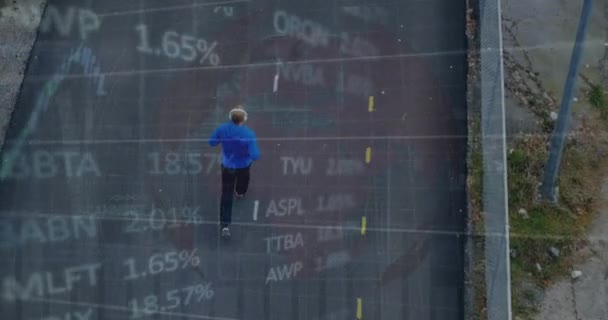 Animação Processamento Dados Financeiros Sobre Homem Que Corre Rua Conceito — Vídeo de Stock