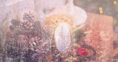 Kış mevsiminde kar yağışının animasyonu. Noel, gelenek ve kutlama konsepti dijital üretilmiş video.