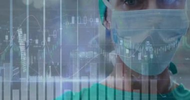 Beyaz kadın doktor üzerinden finansal veri işleme animasyonu. Küresel finansman, ilaç ve dijital arayüz kavramı dijital olarak oluşturulmuş video.