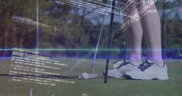 白人のゴルフ選手以上のデータ処理のアニメーション グローバルスポーツとデジタルインターフェースの概念デジタル生成されたビデオ — ストック動画