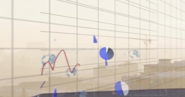 Şehir manzarası üzerinde veri işleme animasyonu. Küresel teknoloji, bilgisayar ve dijital arayüz kavramı dijital olarak oluşturulmuş video.