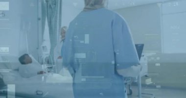 Röntgen taraması yapılan kadın doktorların istatistik ve veri işleme 3animasyonları. Küresel tıp, sağlık ve veri işleme kavramı dijital olarak oluşturulmuş video.