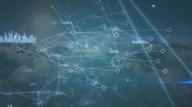 Gökyüzündeki bulutlara karşı bağlantı ve veri işleme ağı üzerinden kırmızı parçacıkların animasyonu. Küresel ağ ve iş teknolojisi kavramı