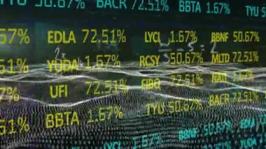 Bu animasyon, siyah bir arkaplanda ikili kodların dijital bir manzarasını tasvir eder. Mavi ve sarı sayılar borsa istatistiklerini temsil ederken, mor bağlantılar ağı da dijital ekranların bir ızgarasını temsil ediyor..