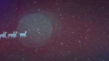 Animasyon, kırmızı arka planda kar yağan ren geyikleri tarafından çekilen Noel Baba 'nın beyaz silueti..