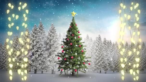 Animação Neve Caindo Sobre Luzes Fadas Penduradas Árvore Natal Paisagem — Vídeo de Stock