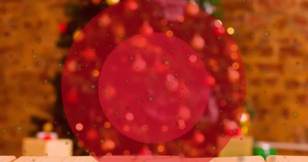 Animatie Van Lichtvlekken Witte Kerstbanner Tegen Een Versierde Kerstboom Kerstfeest — Stockvideo