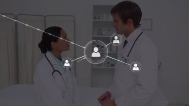 Farklı doktorların ikonlarıyla olan bağlantıların animasyonu. Dijital olarak oluşturulmuş küresel bağlantılar, tıp ve dijital arayüz kavramı.