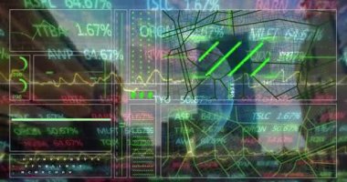 Ticaret panosunun animasyonu, seyir düzeni, klavye, binaların alçak açılı görüntüsü. Dijital bileşik, çoklu pozlama, küreselleşme, borsa, yatırım, rapor ve finans.