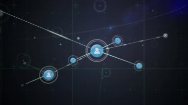 Karanlık arkaplandaki simgelerle bağlantı ağının animasyonu. Dijital olarak oluşturulmuş küresel bağlantılar, ağlar ve veri işleme kavramı