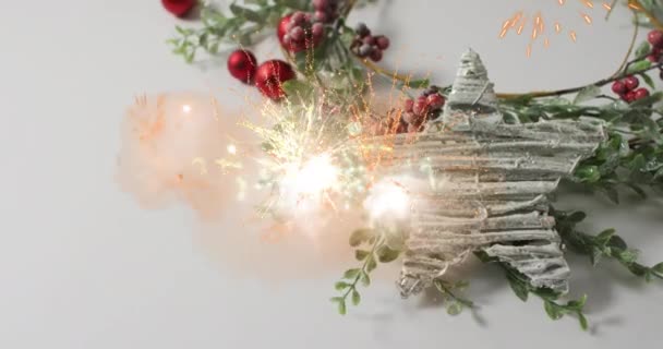 Animacja Fajerwerków Eksplodujących Nad Szczęśliwym Diwali Baner Tekstowy Przeciwko Świąteczne — Wideo stockowe